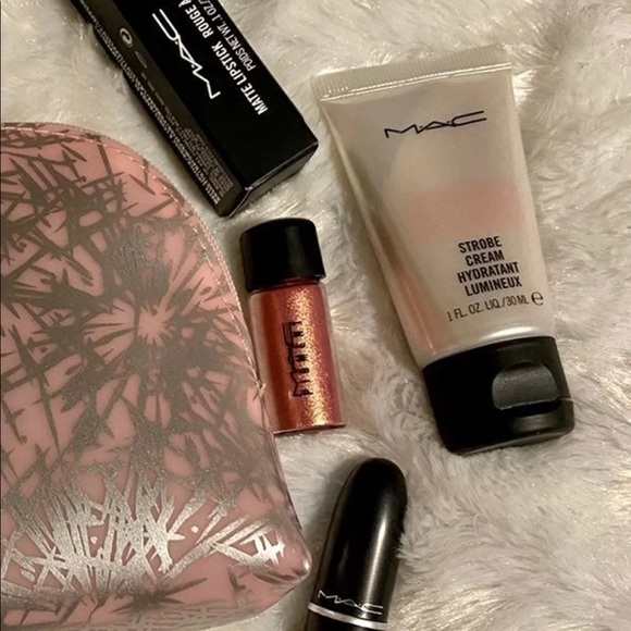 Mac cosmetics bundle - Picture 2 of 2